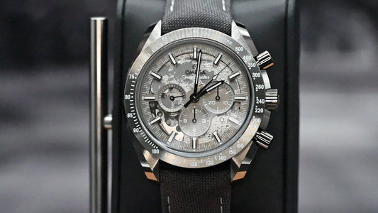 Omega Speedmaster Dark Side of the Moon Moonwatch Grey / Fabric