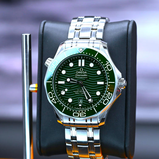 Omega Seamaster Diver 300M – Ref. 210.30.42.20.10.001 (Green Dial)