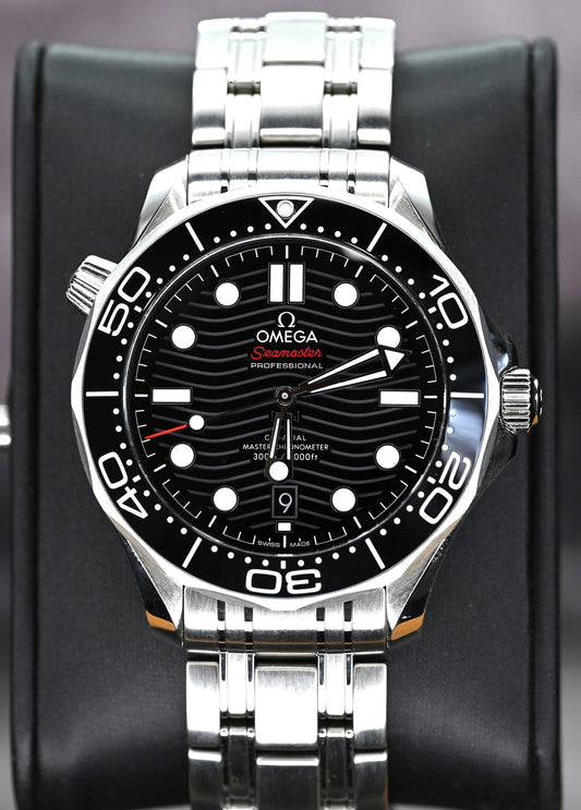 Omega Seamaster Diver 300M Master Co-Axial 42 Stainless Steel / Black / Bracelet