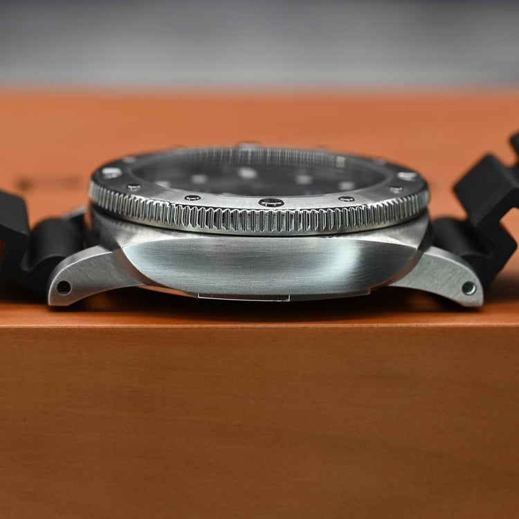 Panerai Luminor Submersible Quarantaquattro