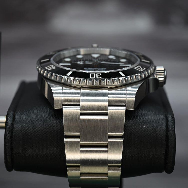 Rolex Rolex Submariner 41mm No-date Black Watch