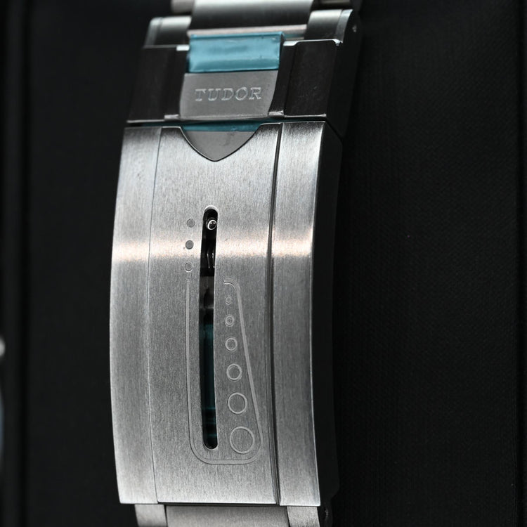 Tudor Pelagos